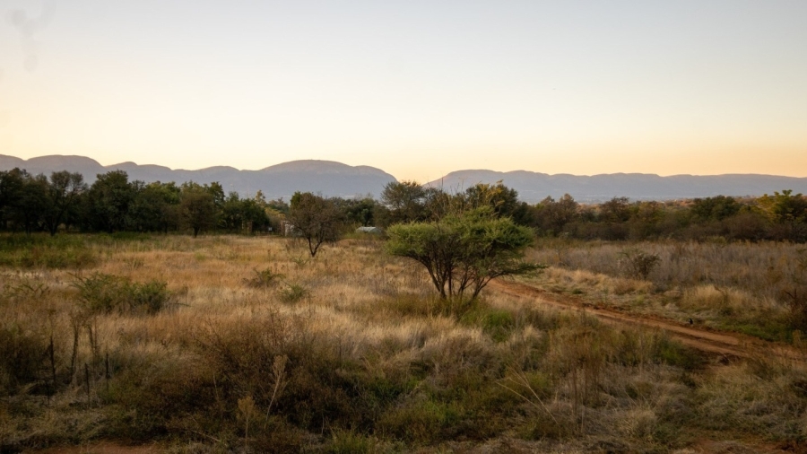 2 Bedroom Property for Sale in Redstone Private Country Estate North West